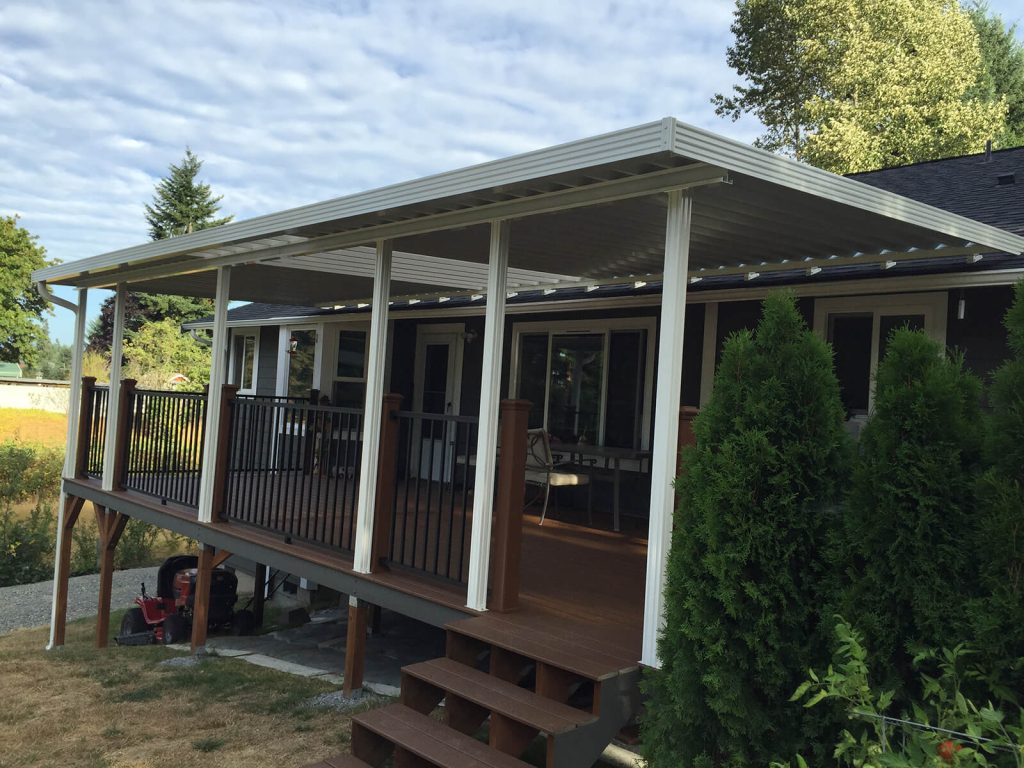 Should I Hire a Professional Pergola Installation Service?